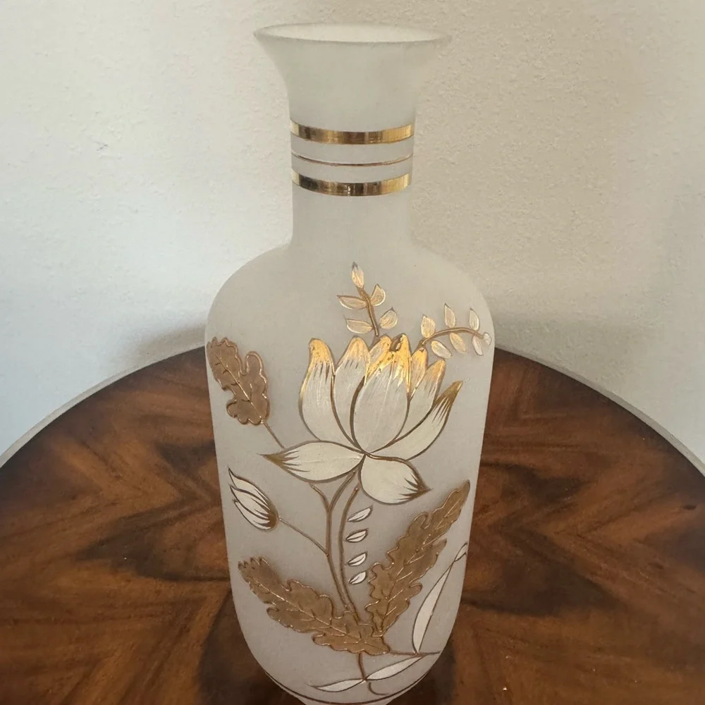 Vintage Hand Blown Opaque Glass Vase With Gilt Flowers 12 1/2” - Picture 1 of 10